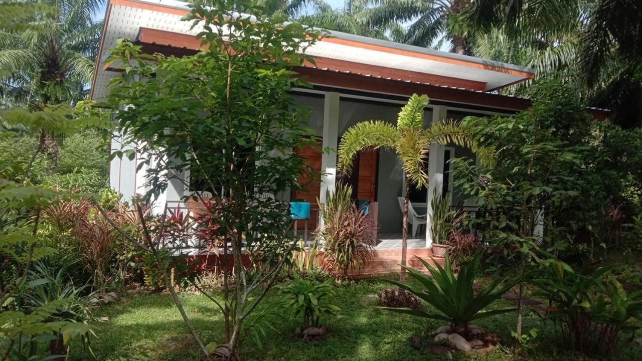 Mada Lanta Mai Keaw Hotel Koh Lanta Ngoại thất bức ảnh