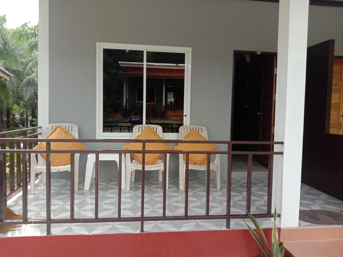 Mada Lanta Mai Keaw Hotel Koh Lanta Ngoại thất bức ảnh